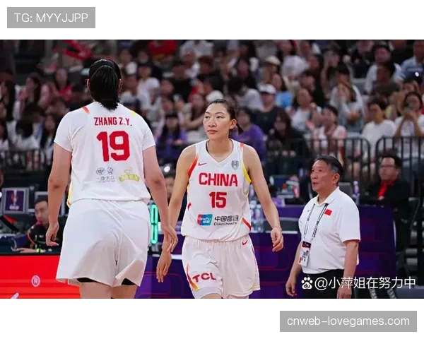 中国女篮双塔战术争议:韩旭李月汝组合面临现代篮球速度考验 中国女篮双塔战术争议:韩旭李月汝组合面临现代篮球速度考验