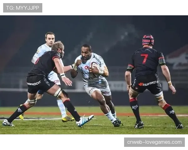 VAR判定引争议,里昂对阵布雷斯特点球判罚经长时间核查后取消 VAR判定引争议,里昂对阵布雷斯特点球判罚经长时间核查后取消